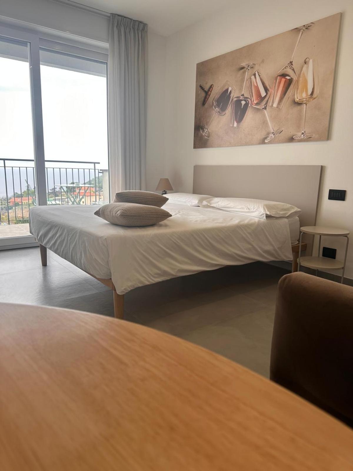 Villa La Matta Apartments And Luxury Suites Σαν Ρέμο Δωμάτιο φωτογραφία
